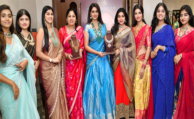 Grand Launch of Mangala Jewellery in Hyderabad with Celebrities Photos1