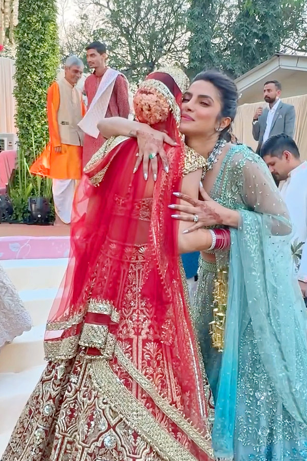 Priyanka Chopra shares glimpses from her brother Siddharths wedding Photos18