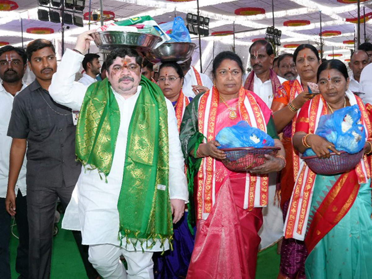 venkateswara swamy kalyanam at karimnagar photos12