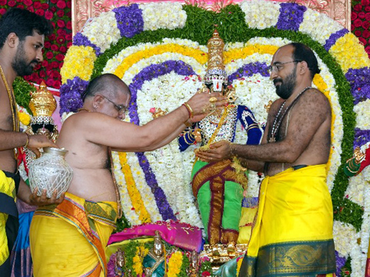 venkateswara swamy kalyanam at karimnagar photos5