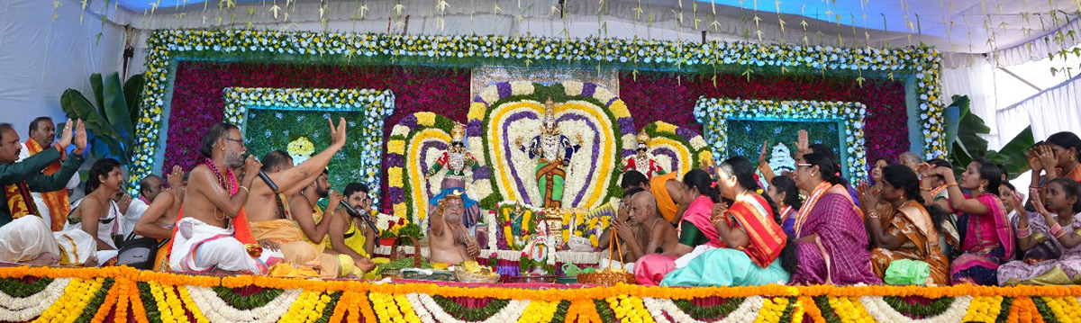 venkateswara swamy kalyanam at karimnagar photos9