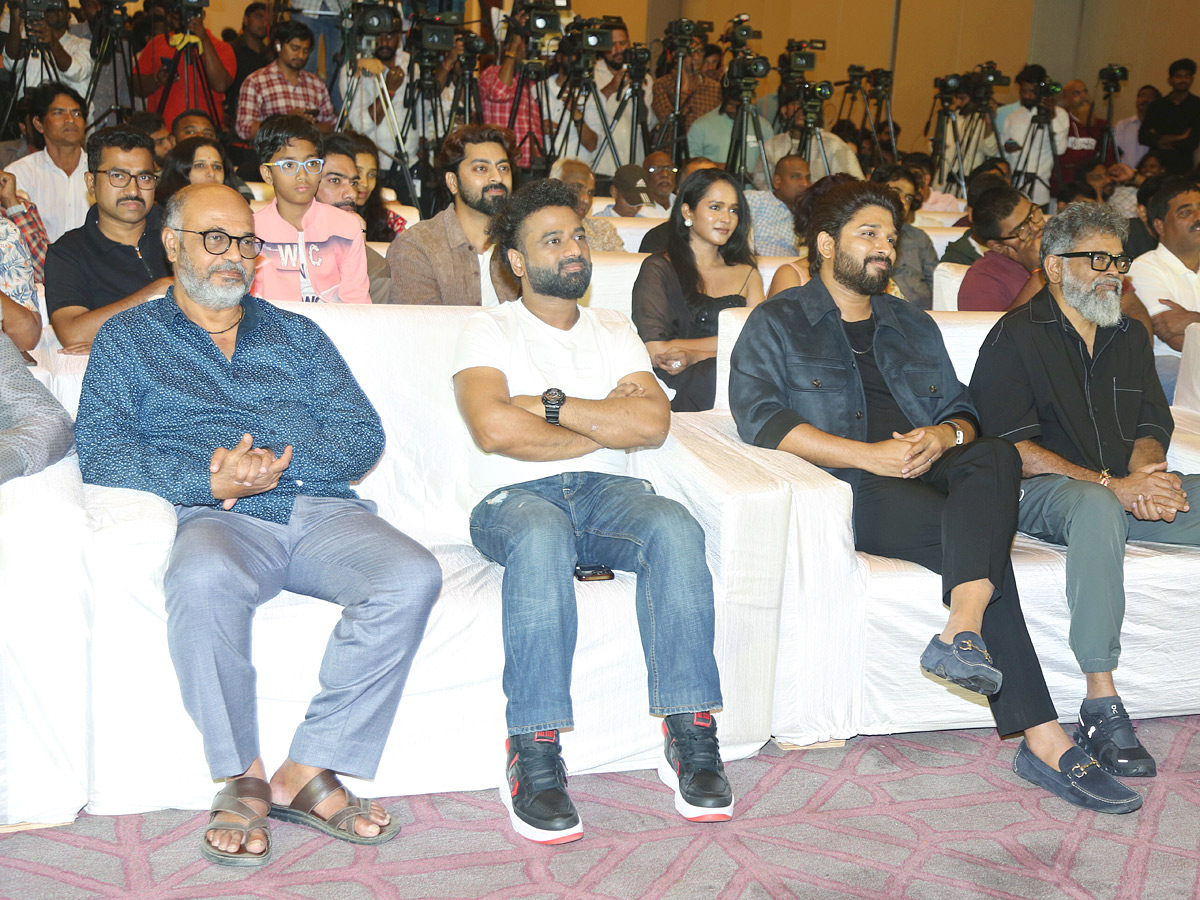 Hero Allu Arjun Pushpa 2 The Rule Thank You Meet Photos25