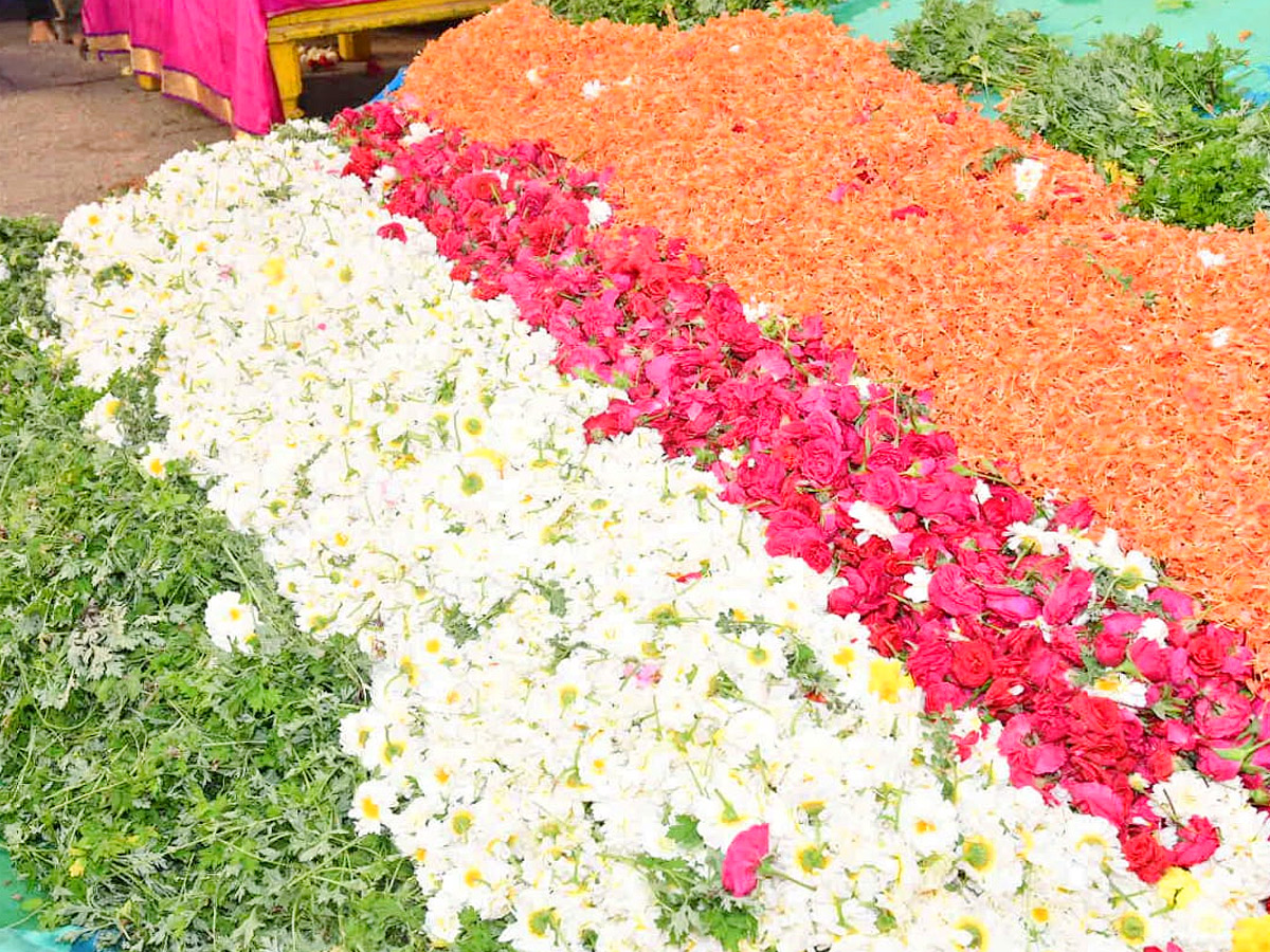 Pushpa Yagam Performed To Sri Lakshmi Venkateswara Swamy Temple In Kadapa Photos3