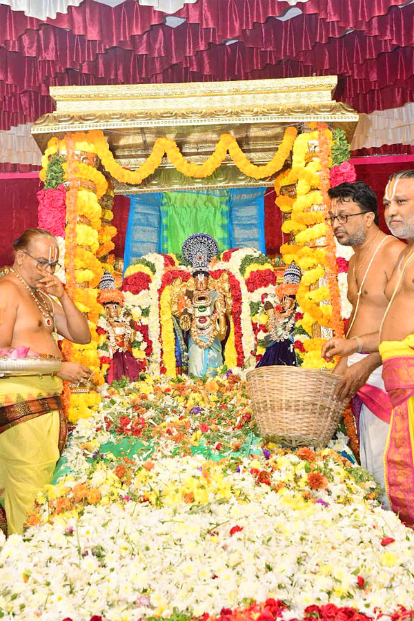 Pushpa Yagam Performed To Sri Lakshmi Venkateswara Swamy Temple In Kadapa Photos20