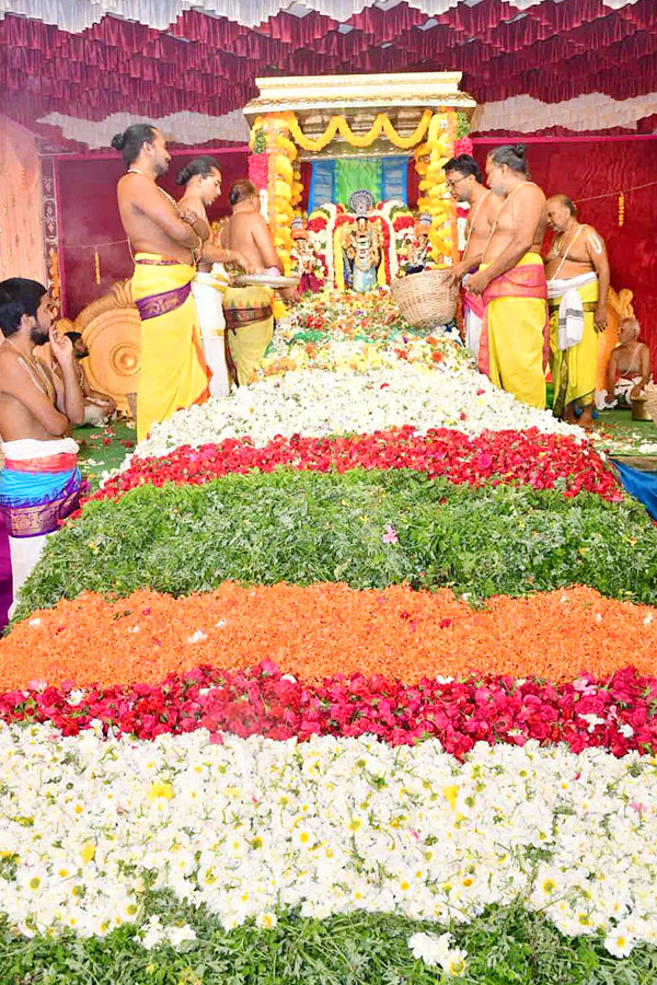 Pushpa Yagam Performed To Sri Lakshmi Venkateswara Swamy Temple In Kadapa Photos4