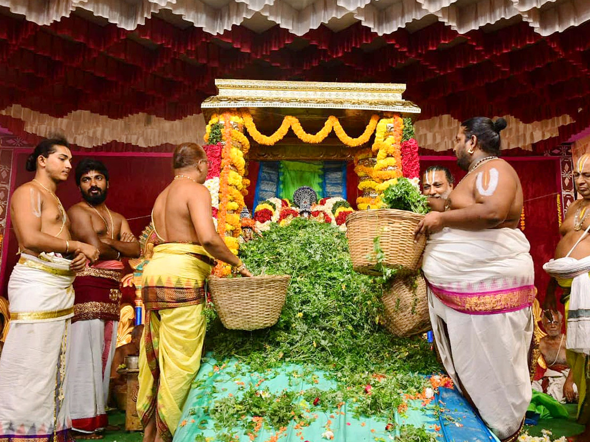 Pushpa Yagam Performed To Sri Lakshmi Venkateswara Swamy Temple In Kadapa Photos7