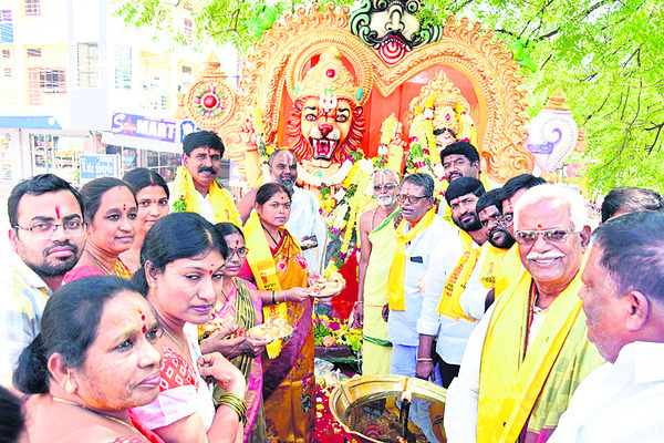 భువనగిరికి చేరిన అఖండ జ్యోతి రథయాత్ర 1