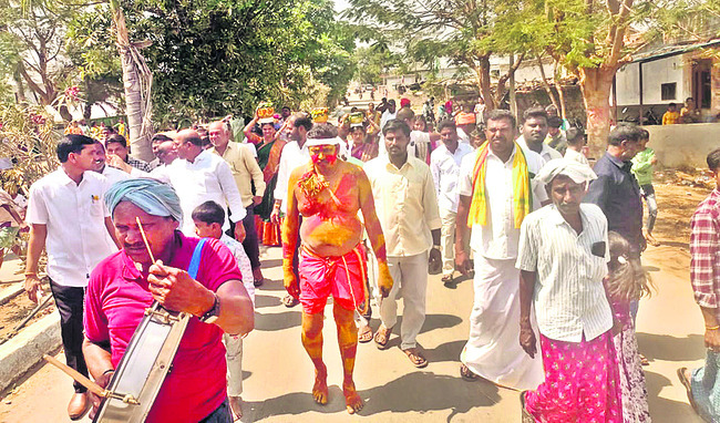 అత్యవసర పరిస్థితిలో రక్తదానం
1