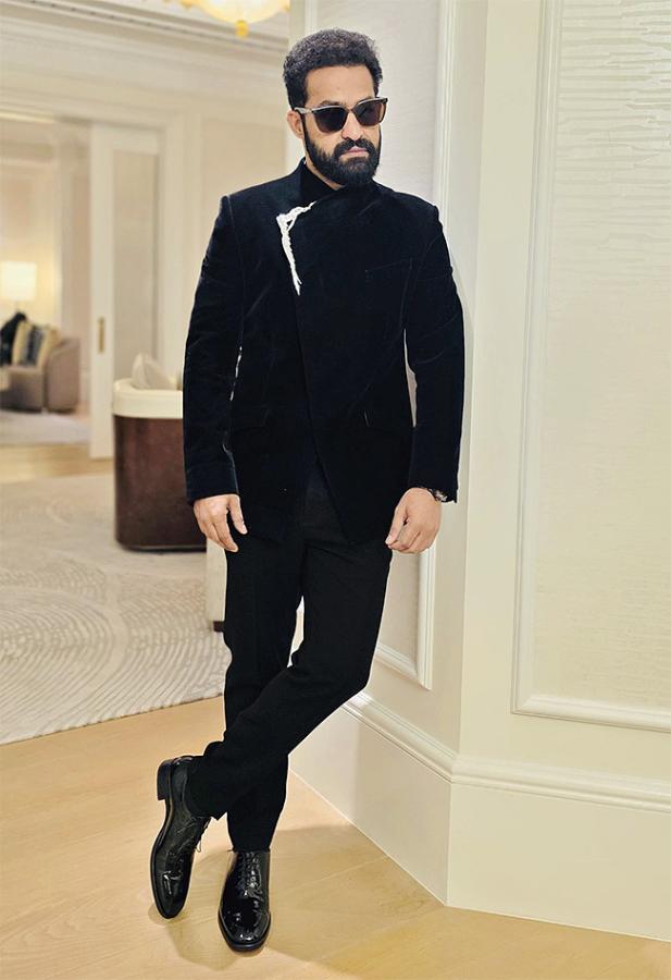 Jr NTR Stunning Looks Photos Goes Viral2