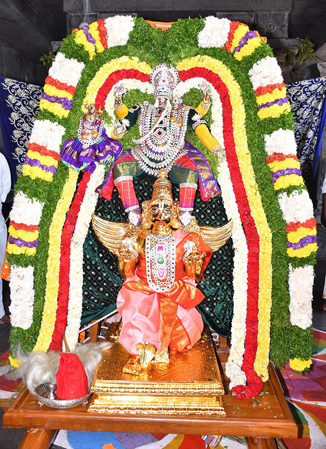 Sri Lakshmi Narasimha Swamy Temple Yadagirigutta15