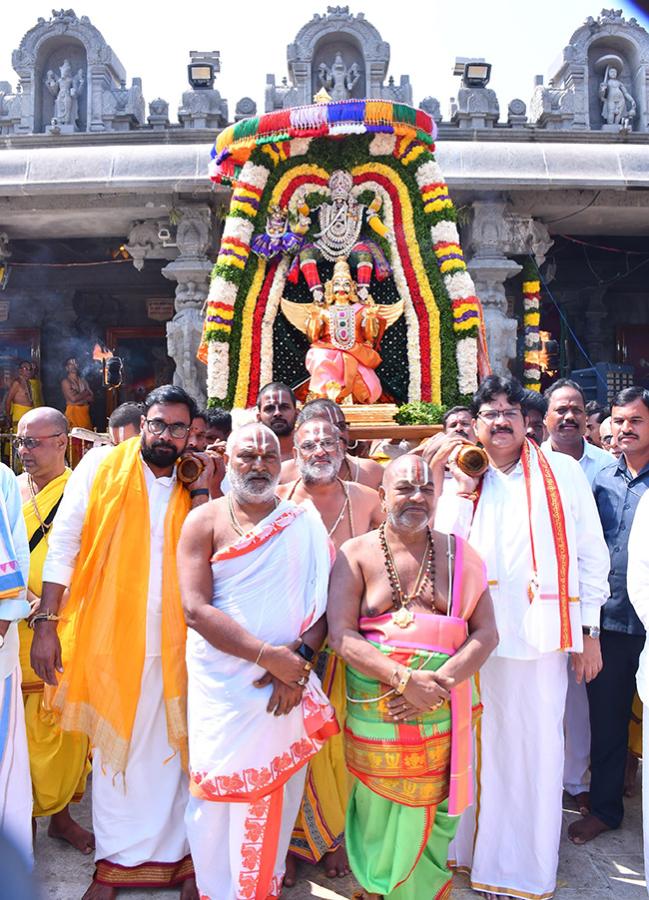 Sri Lakshmi Narasimha Swamy Temple Yadagirigutta16