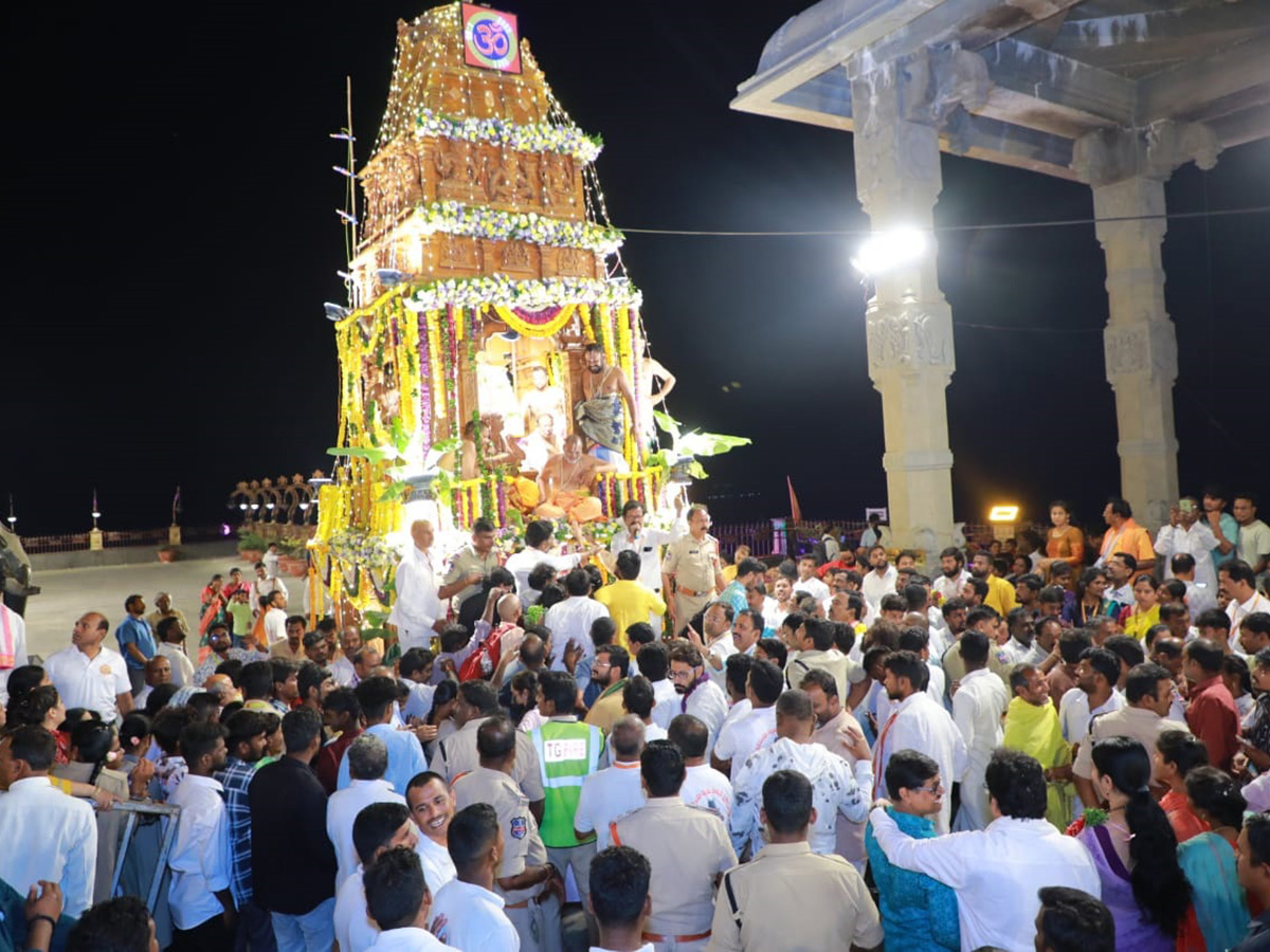 Sri Lakshmi Narasimha Swamy Temple Yadagirigutta5