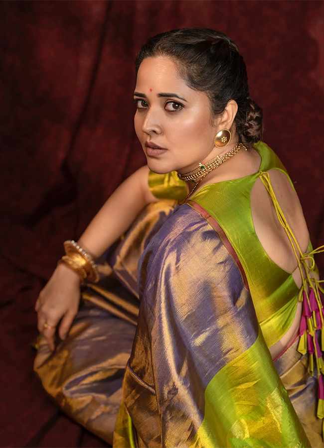 anasuya bharadwaj latest photos3