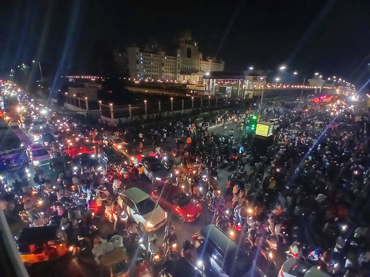 india win champions trophy 2025 celebrations in tank bund hyderabad13