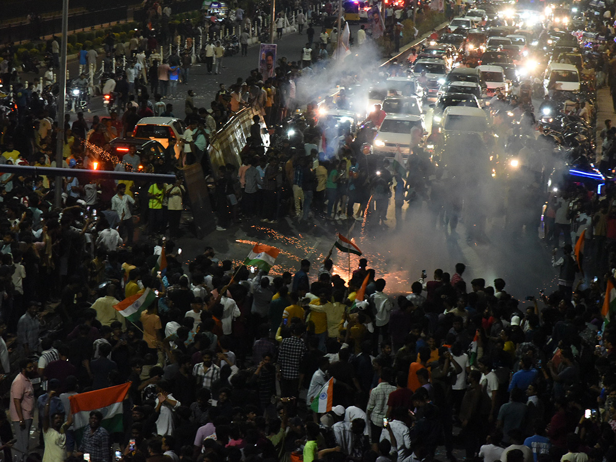 india win champions trophy 2025 celebrations in tank bund hyderabad6