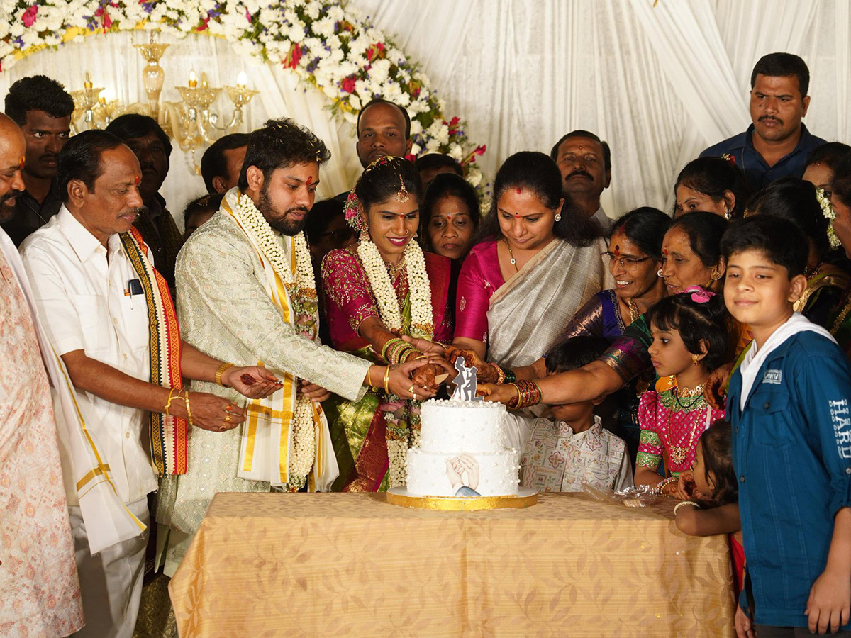 GHMC BRS Corporator Hema Samala Marriage Photos Goes Viral4