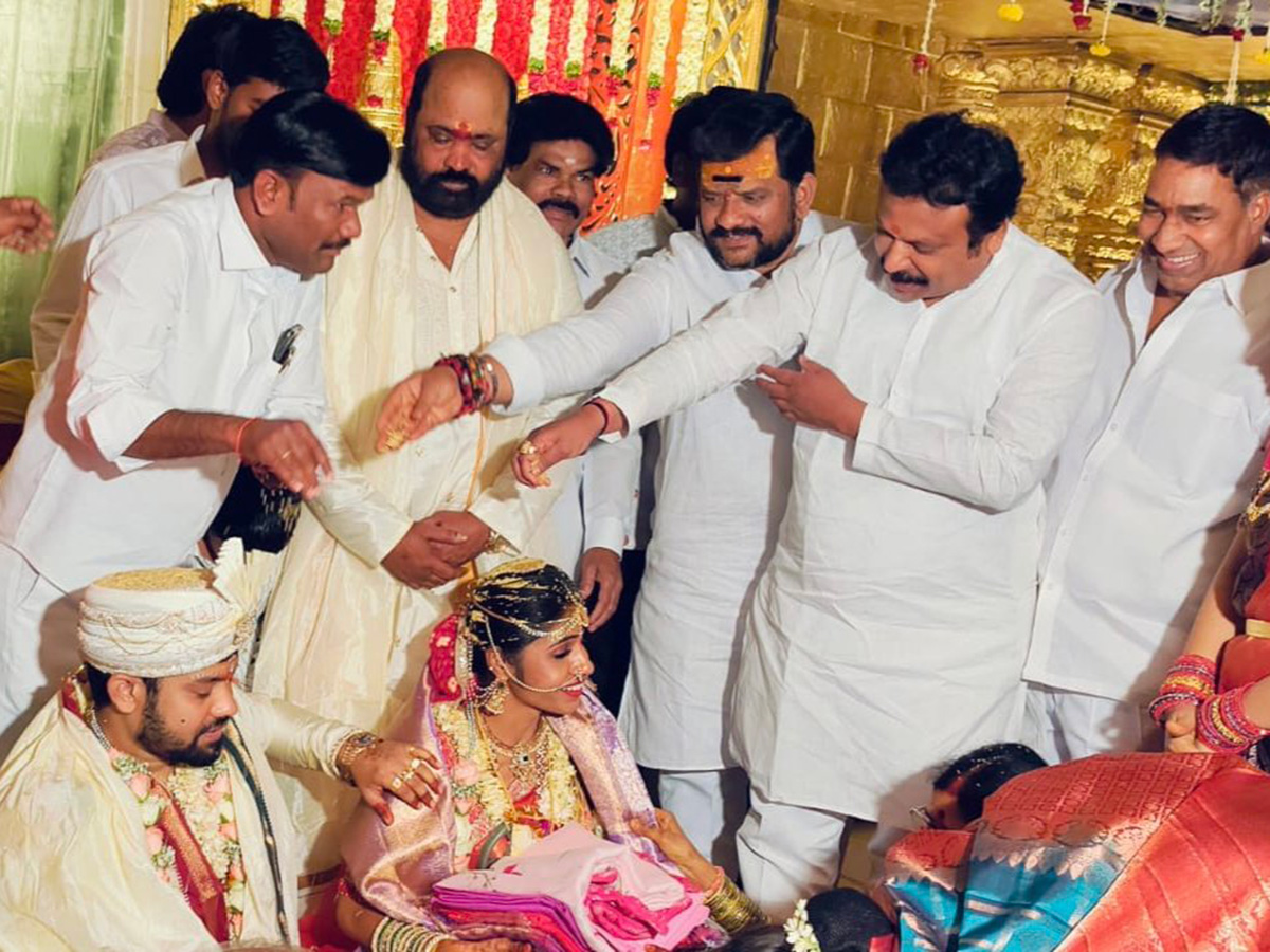 GHMC BRS Corporator Hema Samala Marriage Photos Goes Viral8