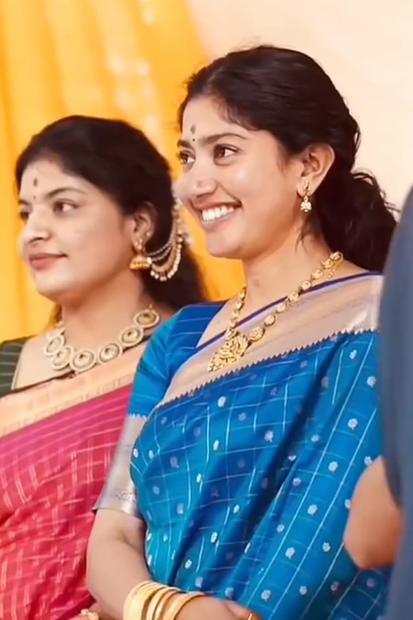 Actress Sai Pallavi Attends With sister Pooja Kannan At cousins wedding Photos 12