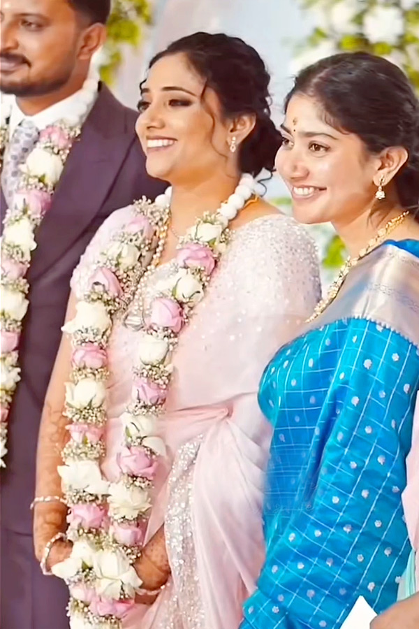 Actress Sai Pallavi Attends With sister Pooja Kannan At cousins wedding Photos 15