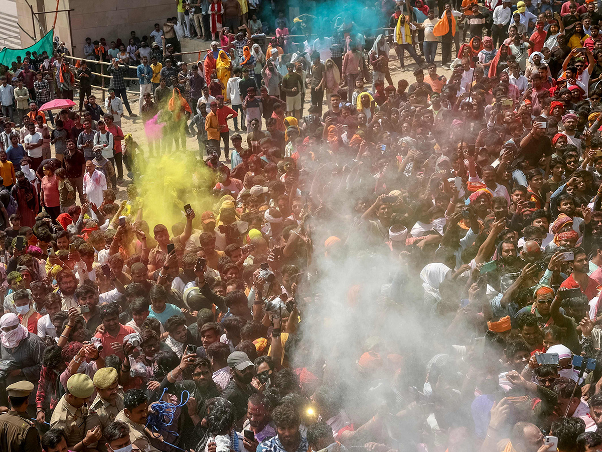 Photos Of Hindu devotees celebrate Holi With Bhasma In Varanasi7