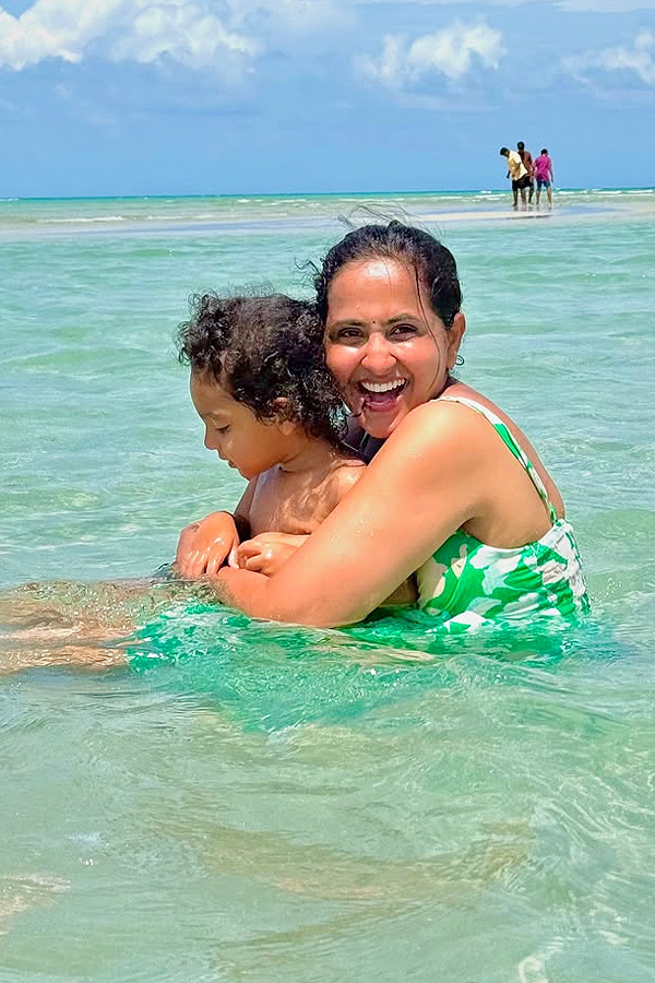 Anchor Lasya Manjunath Enjoying With Kids IN Andaman and Nicobar Islands Photos11