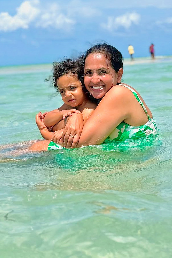 Anchor Lasya Manjunath Enjoying With Kids IN Andaman and Nicobar Islands Photos13