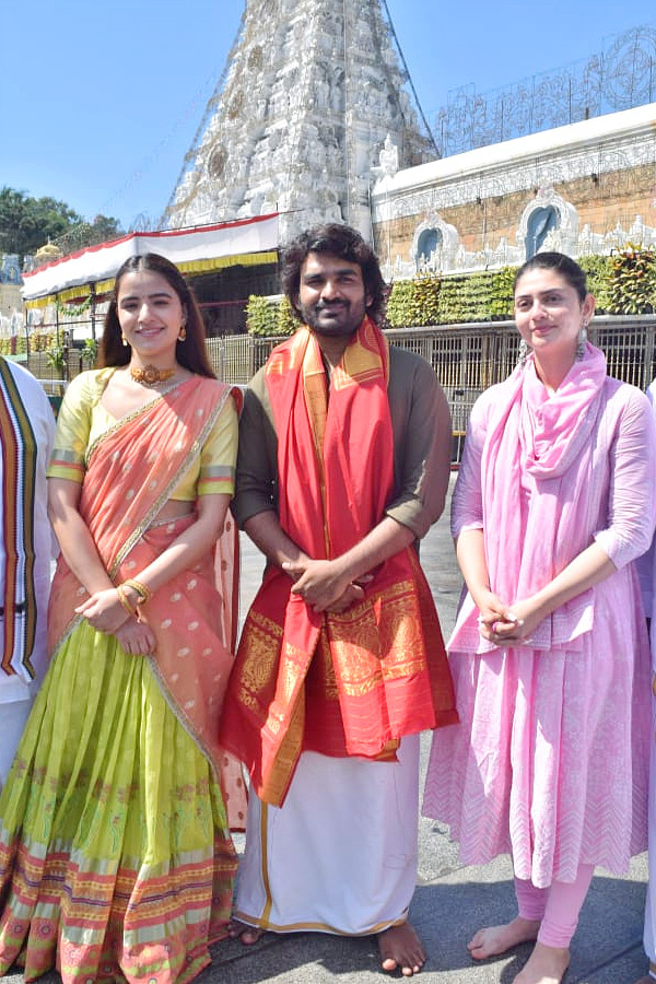 Dilruba movie hero Kiran Abbavaram, Ruxar Dhillon in Tirumala 3