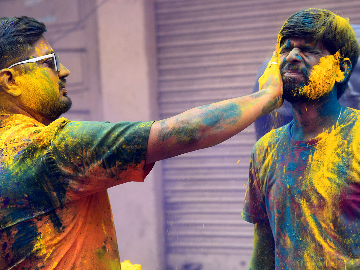 Holi 2025 Celebrations in Hyderabad HD Photos4