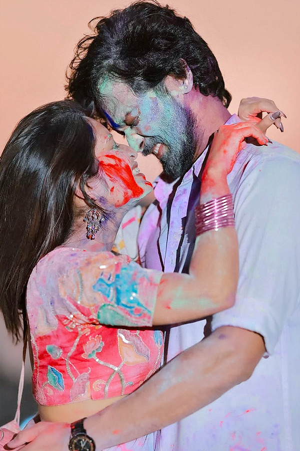 TV Stars Celebrate Festival Of Colours With Loved Ones Photos4