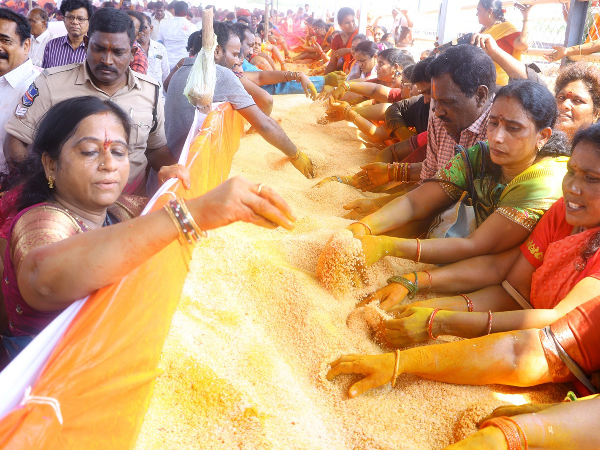 Sita Rama Kalyanam Grandly Held In Bhadrachalam Temple11