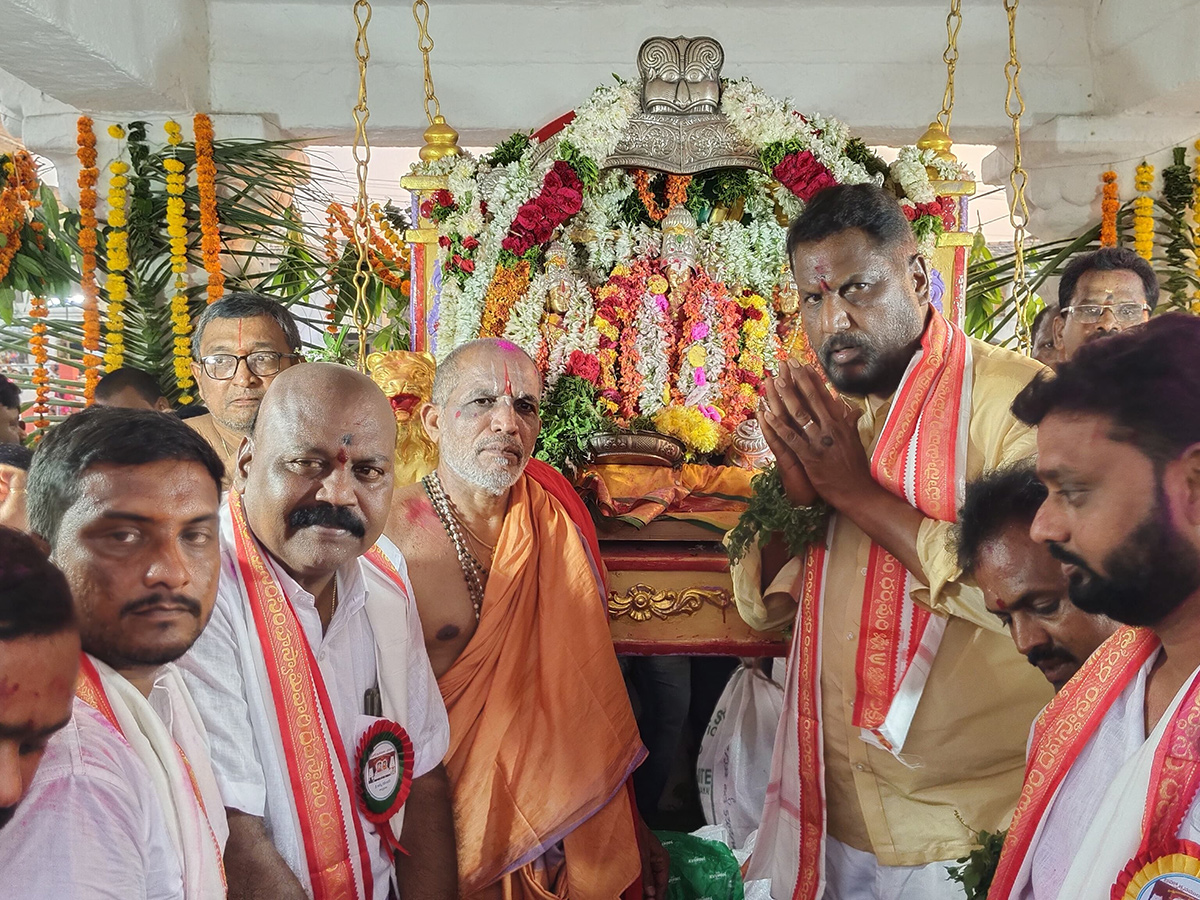 Sri Lakshmi Narasimha Swamy Temple Dharmapuri Photos7