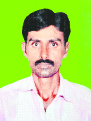 లారీ ఢీకొని ఒక వ్యక్తి, ఐదు గొర్రెలు మృతి1