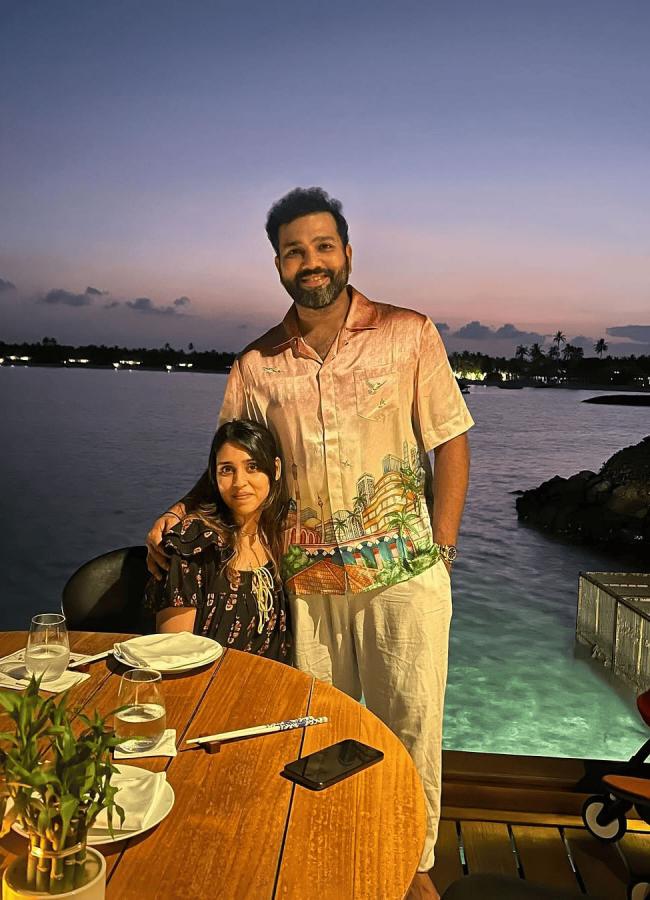 Rohit Sharma Enjoying Vacation In Maldives With His Family Photos5