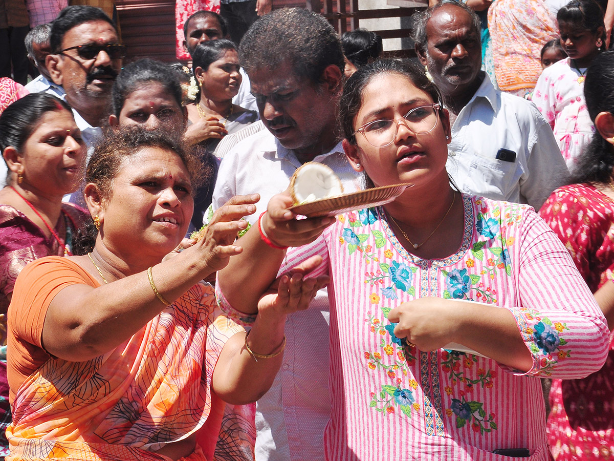 Grand Celebration of Thalpagiri Rathotsavam in Nellore Photos17