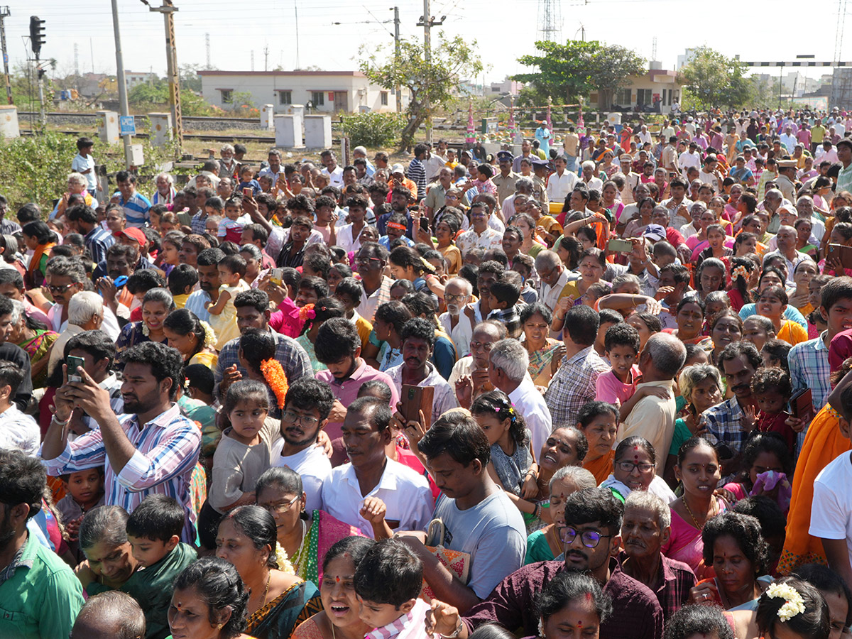 Grand Celebration of Thalpagiri Rathotsavam in Nellore Photos8