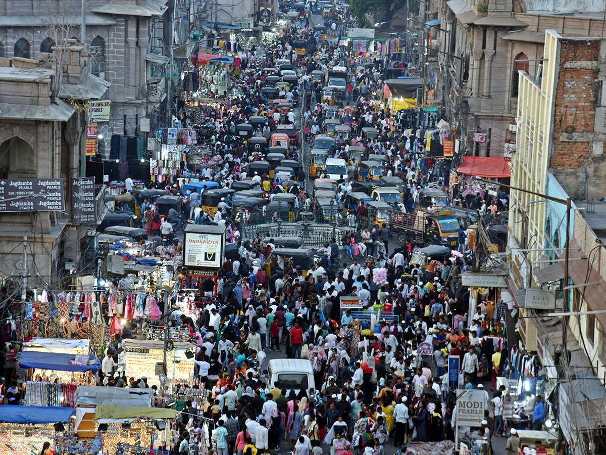 Ramadan Nights at Charminar Hyderabad Photos11