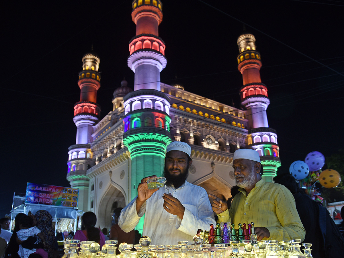 Ramadan Nights at Charminar Hyderabad Photos12