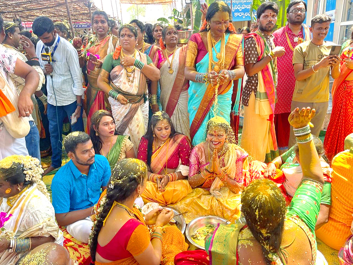 Transgenders Marriage On Occasion Of Sri Rama Navami At Vemulawada12