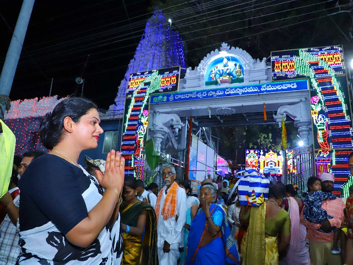 Transgenders Marriage On Occasion Of Sri Rama Navami At Vemulawada14