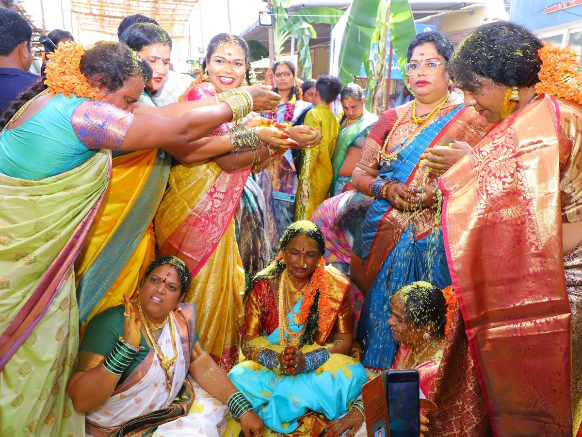 Transgenders Marriage On Occasion Of Sri Rama Navami At Vemulawada8