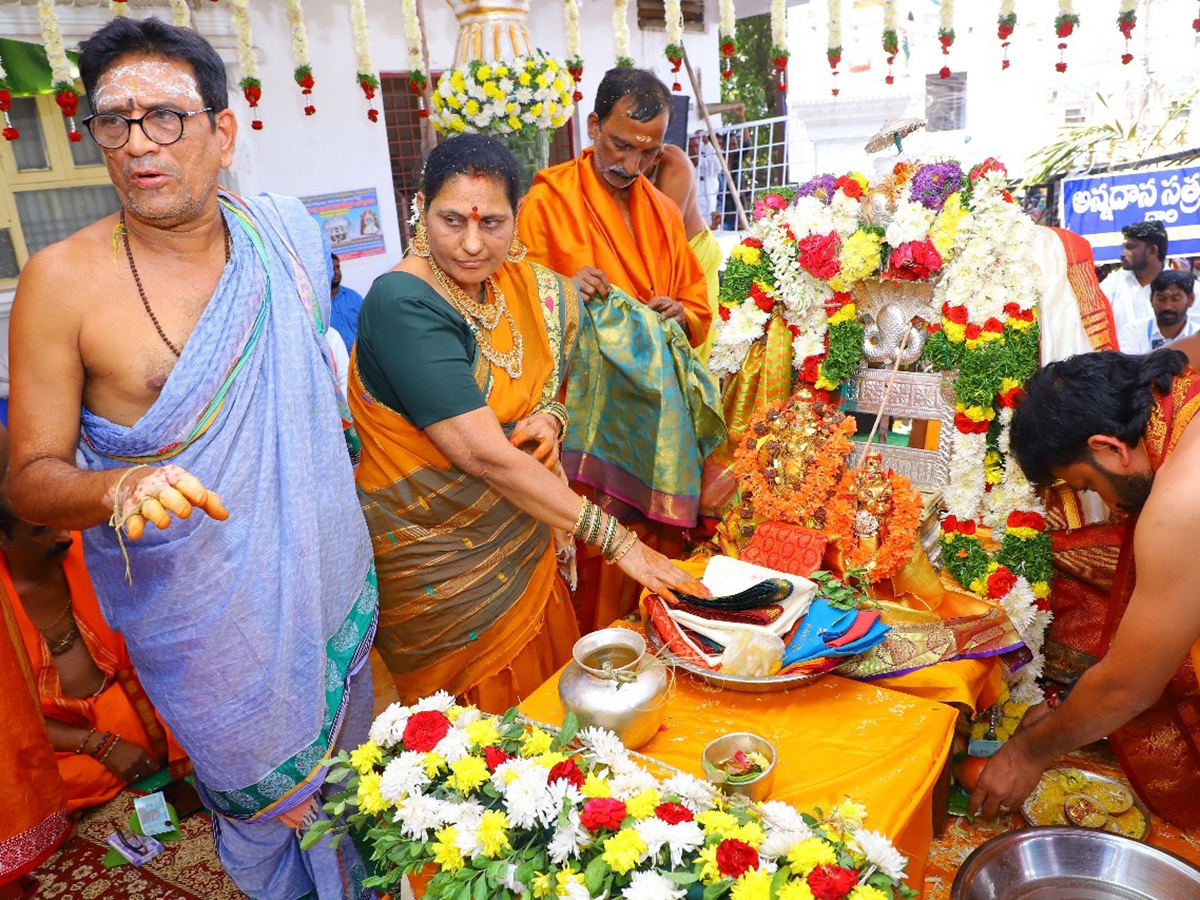 Vemulawada Rajanna Kalyanam Photos11