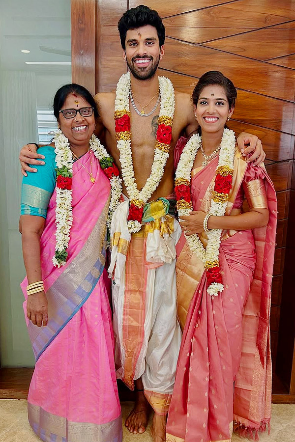 Washington Sundar And Family All Smiles As They Celebrate House Warming Ceremony Photos4