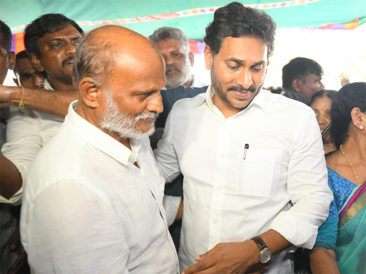 YS Jagan Tribute To YV Subba Reddy's Mother: Photos7