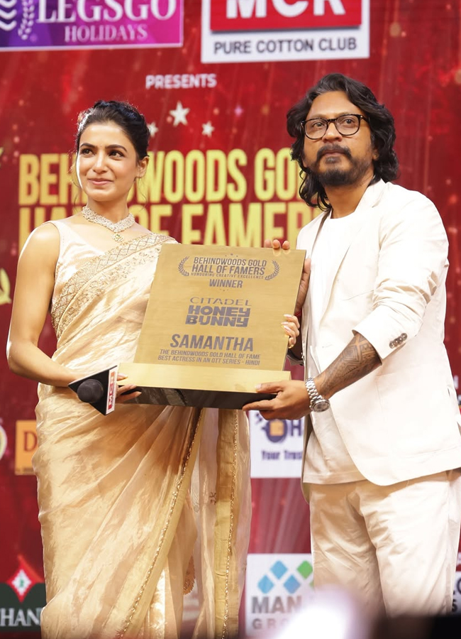 Samantha who completed 15 years also won an award7