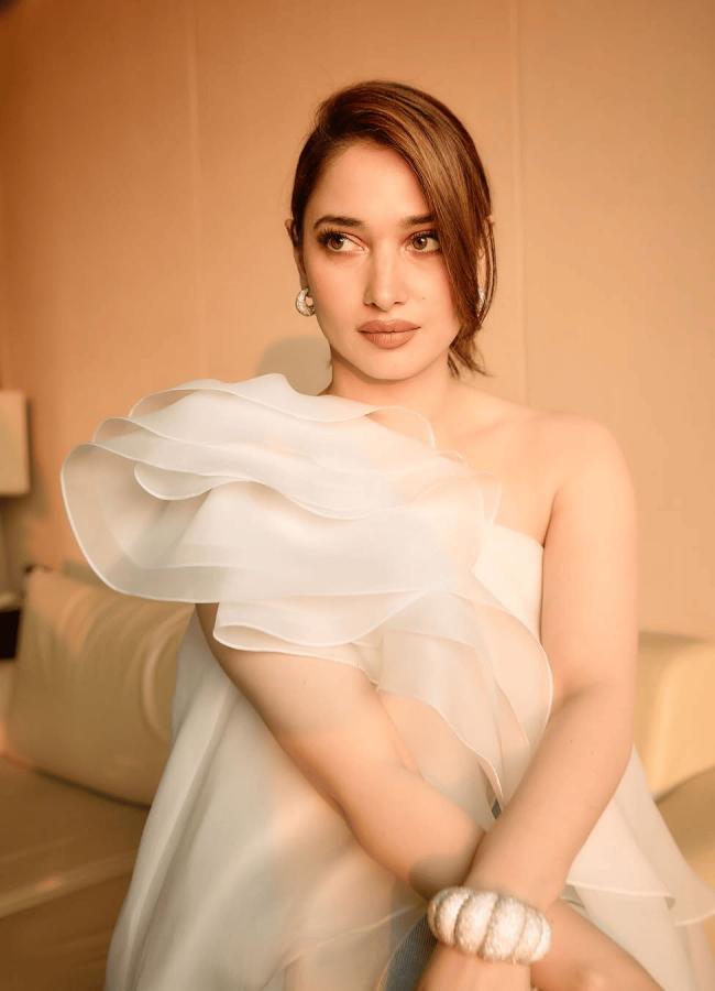 Actress Tamannaah Bhatia Shares New Photoshoot Pics 4