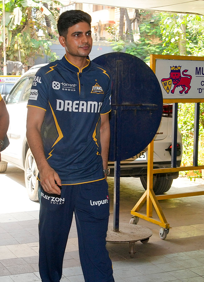 Captains photograph with trophy ahead of the Indian Premier League 20257