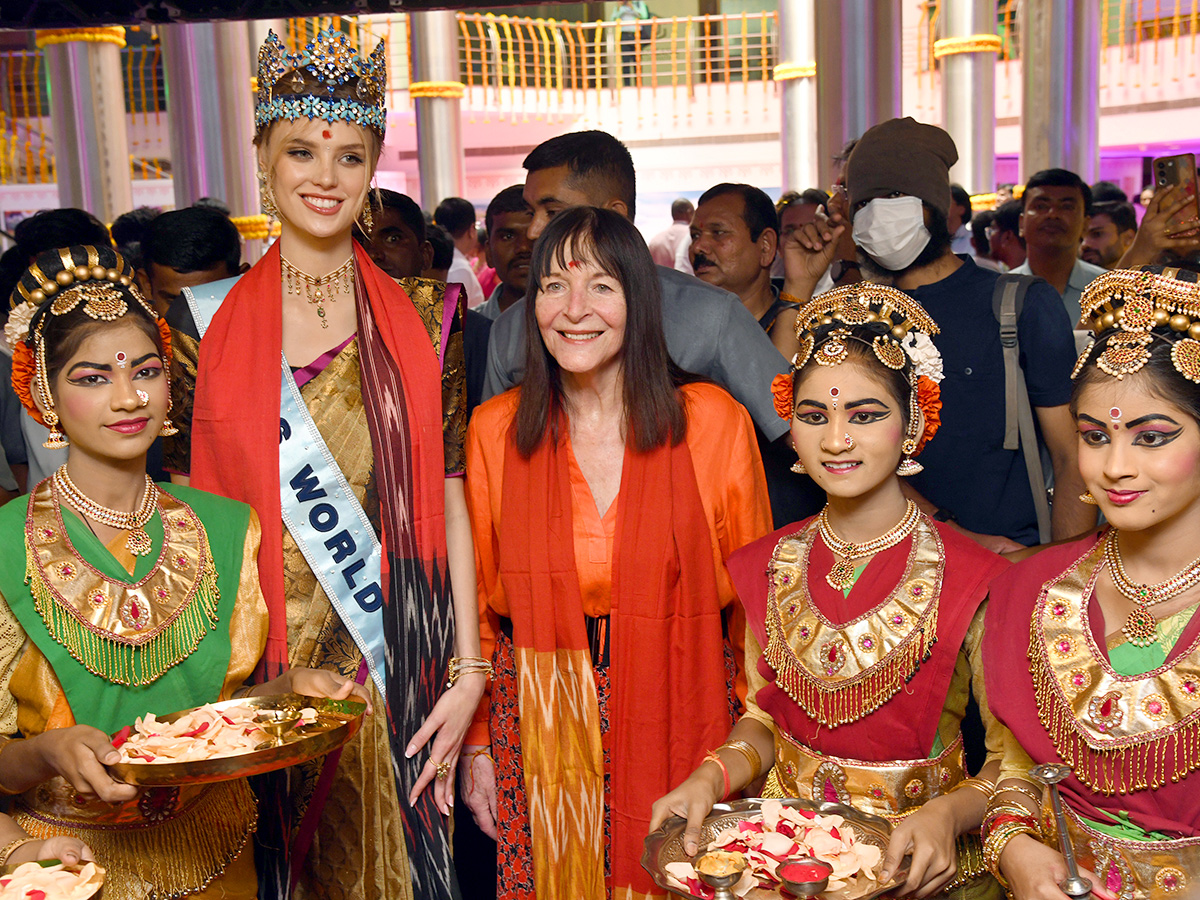 miss world kristyna pliskova in hyderabad3