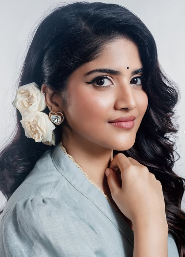 Megha Akash radiates grace in latest photos7