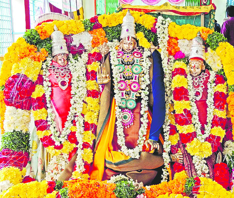 గోవిందుని రథోత్సవం2