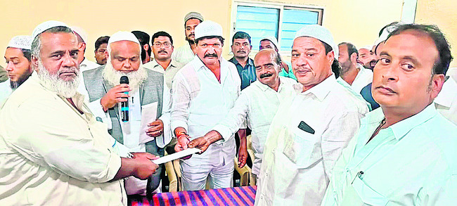 భక్తిశ్రద్ధలతో పెద్ద దేవర్లు 1